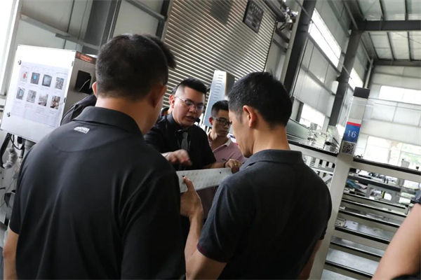 罗兰西尼系统门窗与你携手共赴千城财富大会 罗兰西尼系统门窗与你携手共赴千城财富大会