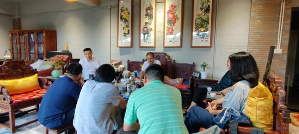 张熳红副会长等领导走访帘创优家总部 张熳红副会长等领导走访帘创优家总部