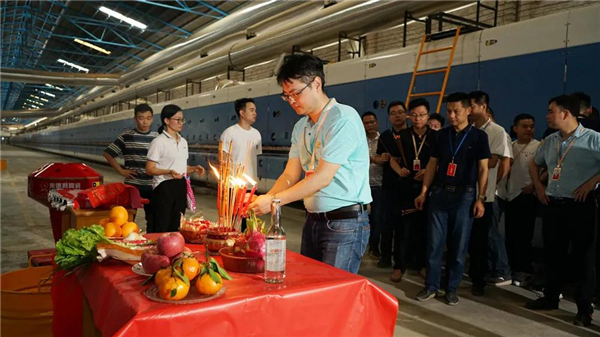 金科陶瓷5号窑智能岩板生产线点火仪式圆满完成