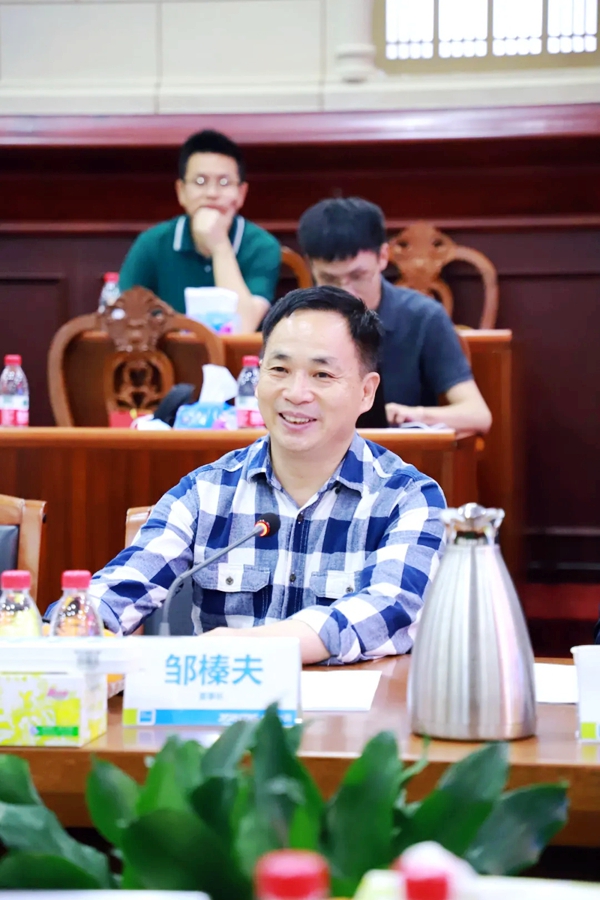 安泰建筑胶|这个调研团，问的都是股民最关心的问题——