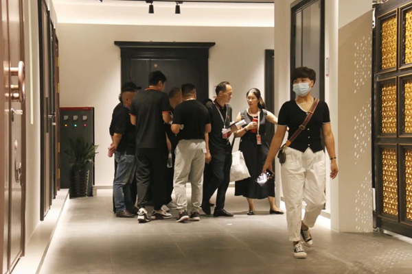 德诺特墅质臻品门新品发布会：耀出·新境界
