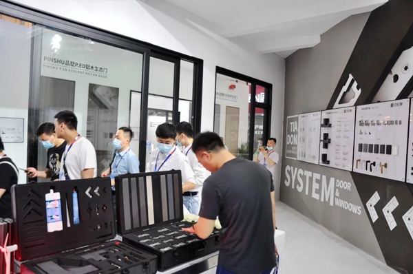 南京展会正在进行时 | 天东门窗带您一览现场盛况 南京展会正在进行时 | 天东门窗带您一览现场盛况
