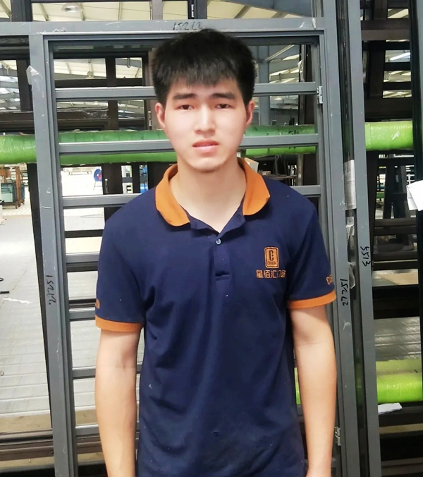 星佰汇门窗丨4月份各部门绩效考核执行与优秀员工颁奖