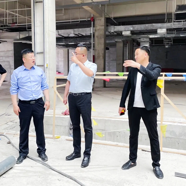 魅派全屋定制董事长任远军空降太和旗舰店,同筑千万大商,携手共赢未来! 魅派全屋定制董事长任远军空降太和旗舰店,同筑千万大商,携手共赢未来!