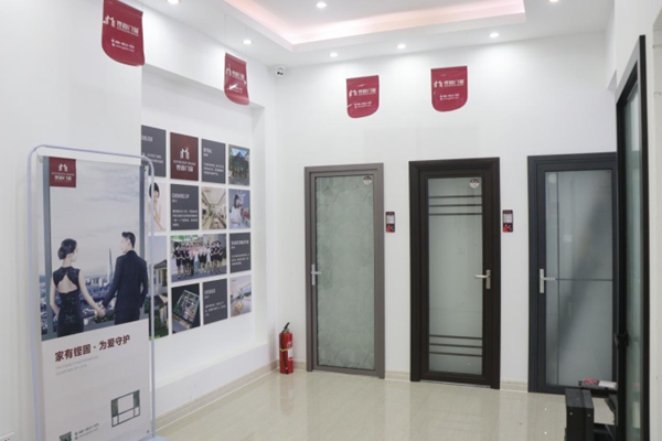 【喜大普奔】铿固门窗梅州店隆重开业,总部经理到店1对1指导 【喜大普奔】铿固门窗梅州店隆重开业,总部经理到店1对1指导