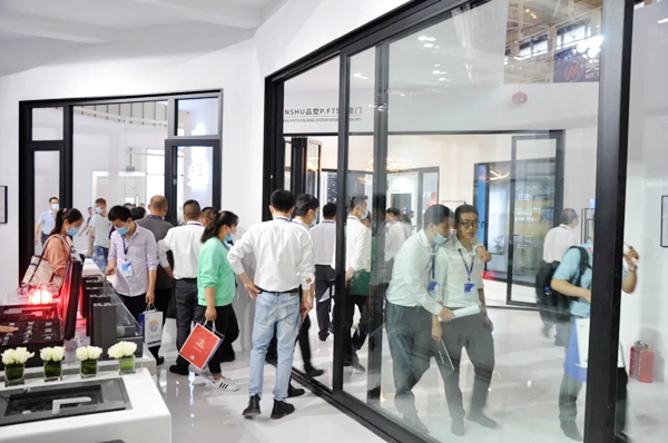 南京展会正在进行时 | 天东门窗带您一览现场盛况 南京展会正在进行时 | 天东门窗带您一览现场盛况