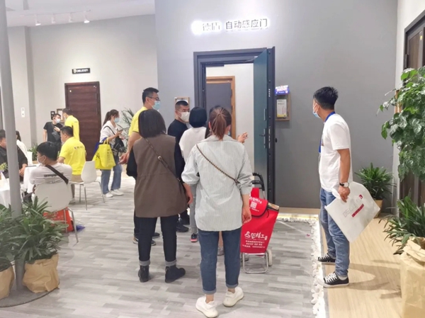 德盾防撬安全门3天签46家加盟商 见证品牌实力