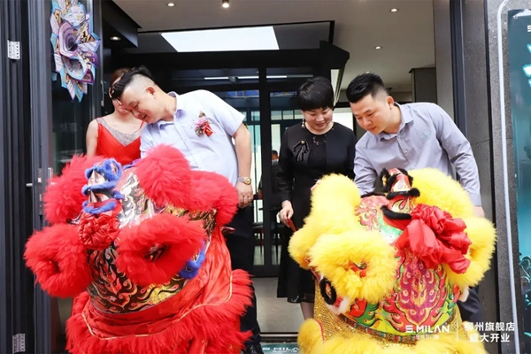 圣米兰门窗|荣耀起航，华丽绽放，柳州旗舰店盛大开业