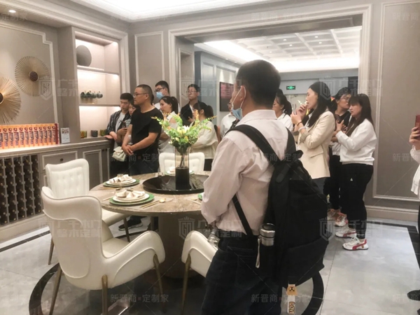 广千木门整木定制商学院2105班金牌店长特训营圆满结束 广千木门整木定制商学院2105班金牌店长特训营圆满结束