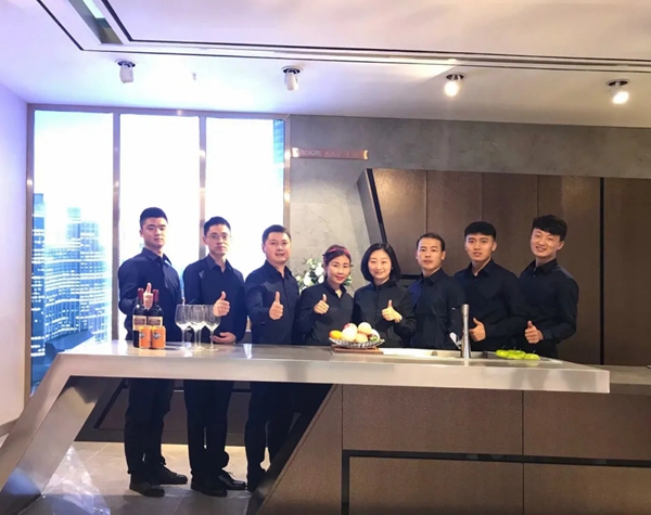 法迪奥不锈钢艺术家居大商志 | 不忘初心，百炼终成王者！