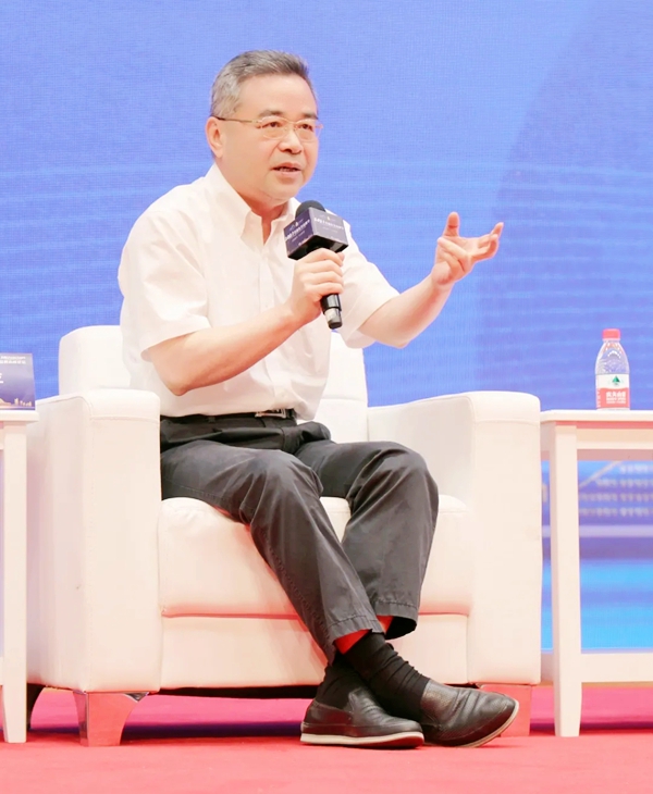 马克波罗陶瓷 | 唯美集团董事长黄建平受邀出席东莞品牌高峰论坛