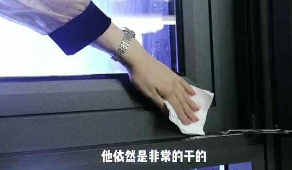 铿固门窗实验室丨暴风雨模拟测试，抗风压性＆气密性＆防水性五颗星