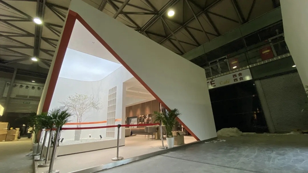 上海展会首日，固诺家居展位火爆非常