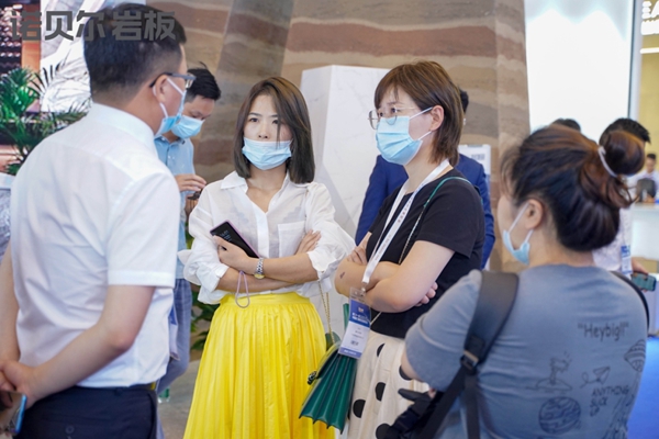 诺贝尔陶瓷岩板解锁空间破圈之道
