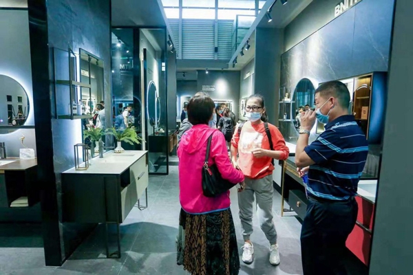 展会第一天|亮剑2021上海厨卫展，邦妮拓美卫浴人气爆棚！