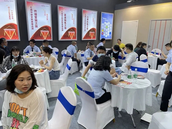 科德贝尔全屋定制闪耀全屋定制展，彰显中部品牌之巅！