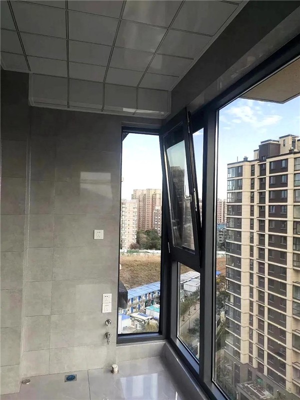 老赖不赖门窗丨家住高层须注意这些门窗隐患
