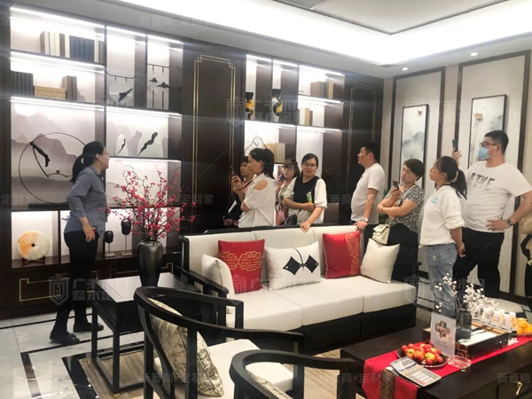 广千木门整木定制商学院2105班金牌店长特训营圆满结束 广千木门整木定制商学院2105班金牌店长特训营圆满结束