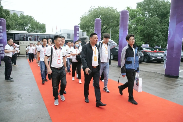 服务决胜智造未来|梵蒂斯跨越山海奔“浙”而来!