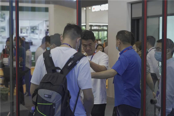 飞宇门窗强势登陆中国(南京)移门博览会 飞宇门窗强势登陆中国(南京)移门博览会