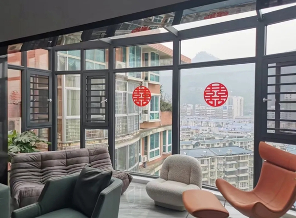 红橡树门窗：封阳台的好处你知道吗