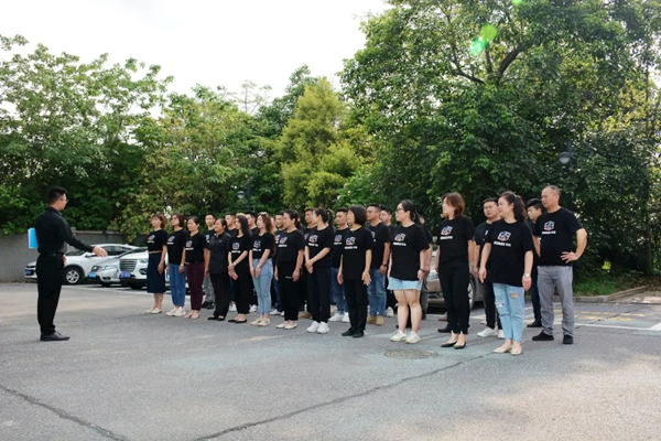 【赋能终端】荣高门窗第八届新商成长特训营圆满落幕，手把手助力全国新商轻松创业！