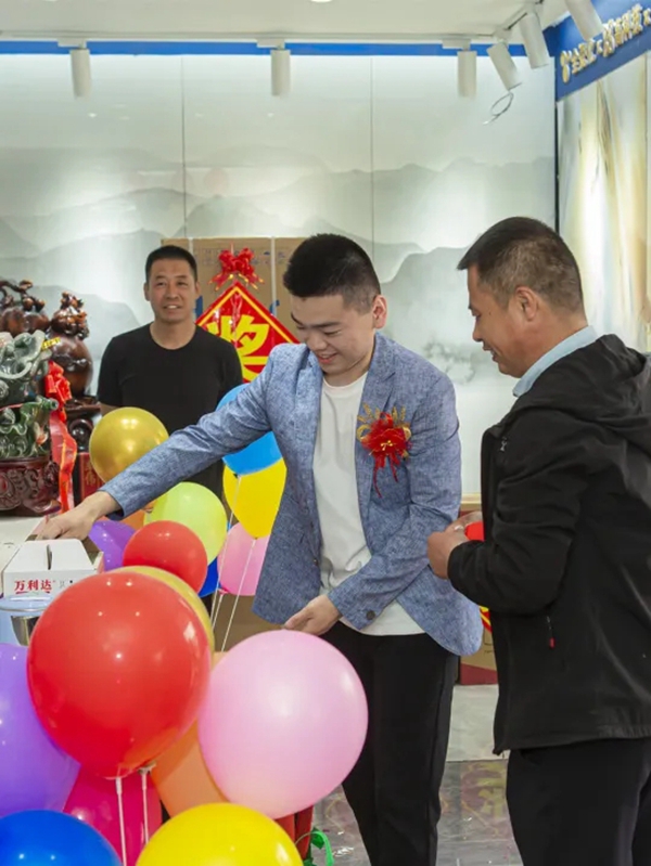 誉辉瓷砖新店启幕，一起解锁临汾艺术新地标