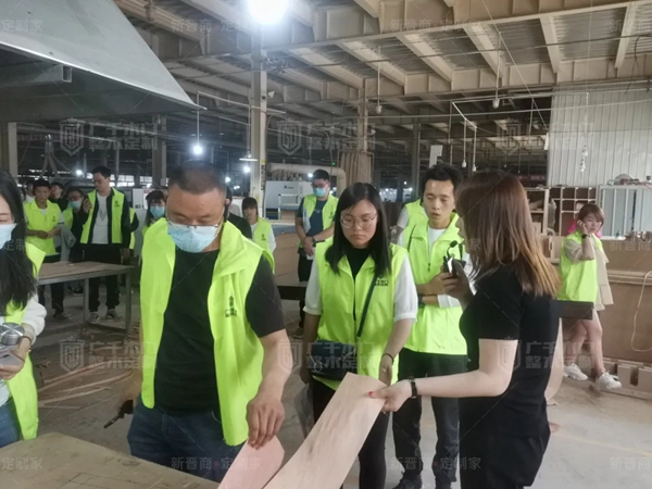 广千木门整木定制商学院2105班金牌店长特训营圆满结束 广千木门整木定制商学院2105班金牌店长特训营圆满结束