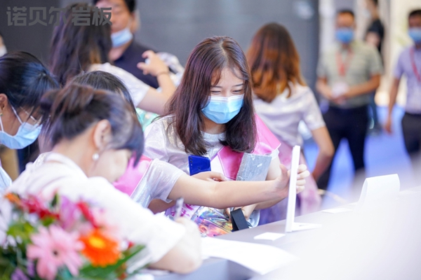 诺贝尔陶瓷岩板解锁空间破圈之道