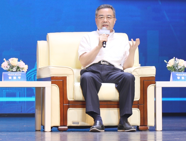唯美集团董事长黄建平受邀出席2021东莞市校企合作洽谈会