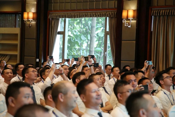 宏宇陶瓷召开营销工作大会 宏宇陶瓷召开营销工作大会