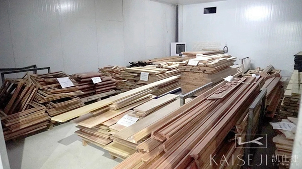 凯仕捷整木定制的品质之行:走进化工厂 凯仕捷整木定制的品质之行:走进化工厂