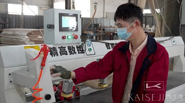 凯仕捷整木定制的品质之行:走进化工厂 凯仕捷整木定制的品质之行:走进化工厂
