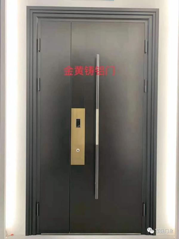 军强门业永康门博会上砥砺前行，再创佳绩！