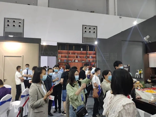 科德贝尔全屋定制闪耀全屋定制展，彰显中部品牌之巅！