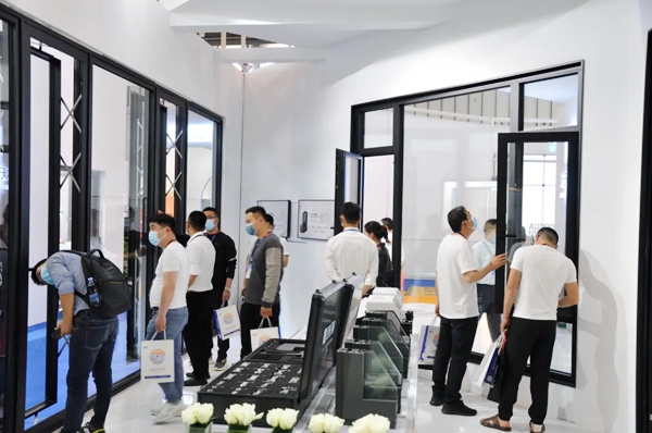 南京展会正在进行时 | 天东门窗带您一览现场盛况 南京展会正在进行时 | 天东门窗带您一览现场盛况