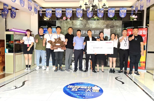 魅派全屋定制董事长任远军空降太和旗舰店,同筑千万大商,携手共赢未来! 魅派全屋定制董事长任远军空降太和旗舰店,同筑千万大商,携手共赢未来!