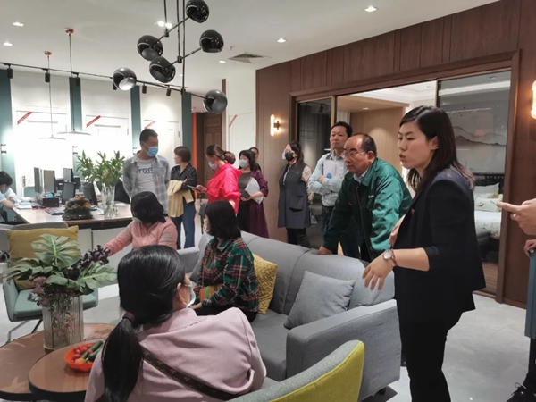 华泰龙橱柜举行首批招商说明会