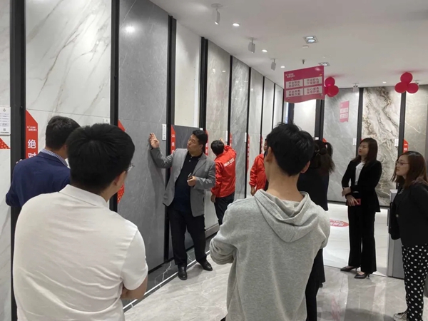 金牌亚洲瓷砖5月终端巡回专场培训完满结束！