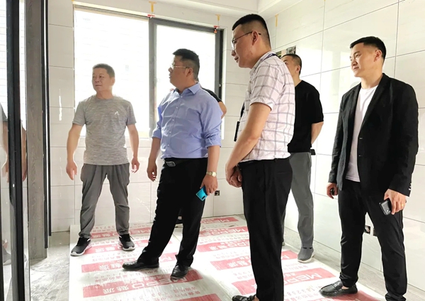 魅派全屋定制董事长任远军空降太和旗舰店,同筑千万大商,携手共赢未来! 魅派全屋定制董事长任远军空降太和旗舰店,同筑千万大商,携手共赢未来!