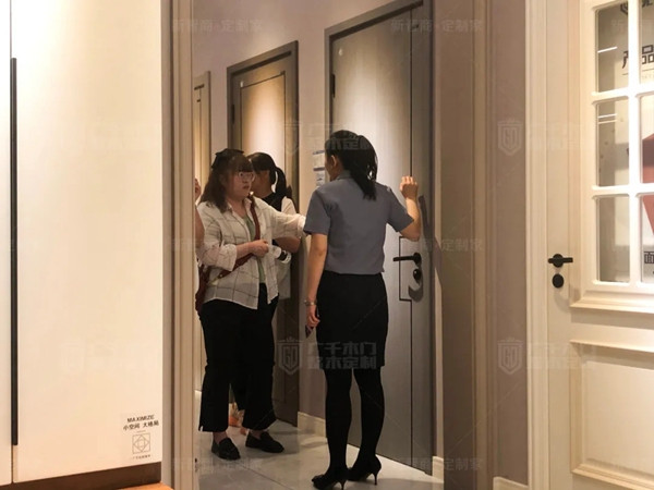 广千木门整木定制商学院2105班金牌店长特训营圆满结束 广千木门整木定制商学院2105班金牌店长特训营圆满结束