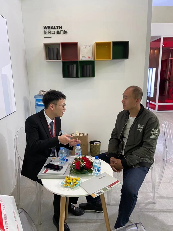 鑫六福木门惊艳亮相CIDE北京定制家居门业展