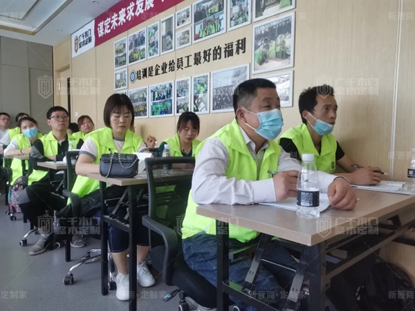 广千木门整木定制商学院2105班金牌店长特训营圆满结束 广千木门整木定制商学院2105班金牌店长特训营圆满结束