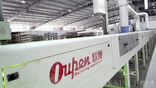 凯仕捷整木定制的品质之行:走进化工厂 凯仕捷整木定制的品质之行:走进化工厂