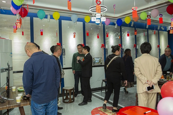誉辉瓷砖新店启幕，一起解锁临汾艺术新地标