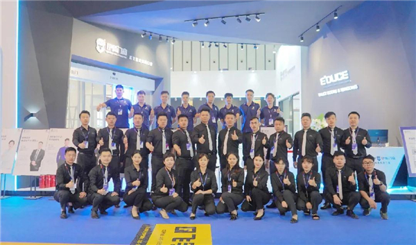 伊盾门窗丨超“燃”绽放,重磅闪耀南京移门展 伊盾门窗丨超“燃”绽放,重磅闪耀南京移门展