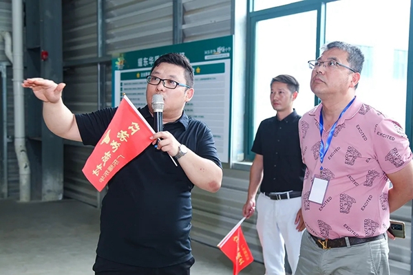 红棉花板材·新闻|耀东华董事长曾敏华当选肇庆高新区家居建材行业协会首届会长
