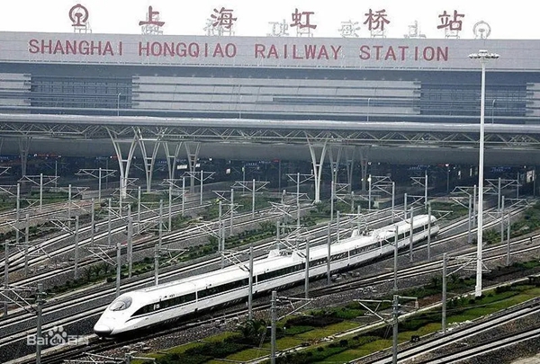 霸屏五大国家级交通枢纽,顺辉陶瓷高铁广告火热放映中!