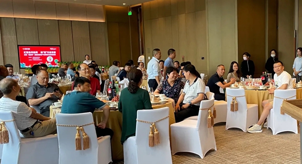 安泰荔枝节全国热烈开启,与行业协会共同接“荔” 安泰荔枝节全国热烈开启,与行业协会共同接“荔”