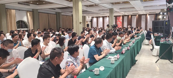 致“净”未来,兔宝宝全屋定制健康家居环保升级发布会圆满结束 致“净”未来,兔宝宝全屋定制健康家居环保升级发布会圆满结束